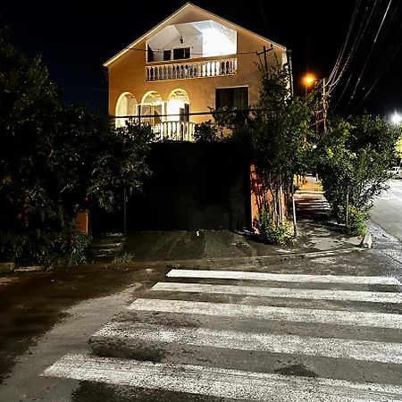 Family Guesthouse - Macharashvili Tbilisi Exteriér fotografie